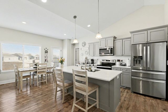 432 S Sweetwater, Maize, KS 67101