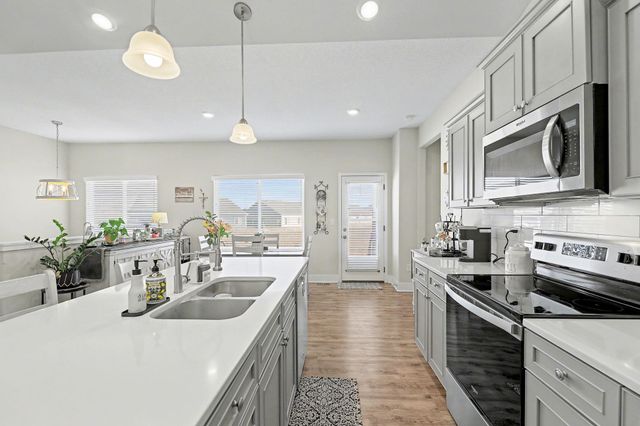 432 S Sweetwater, Maize, KS 67101