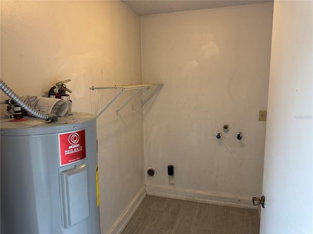 10041 MASSEY STREET, Orlando, FL 32825