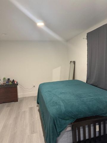 1116 W 32nd Street, Riviera Beach, FL 33404