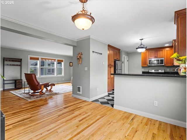 3709 Se 42ND Ave, Portland, OR 97206