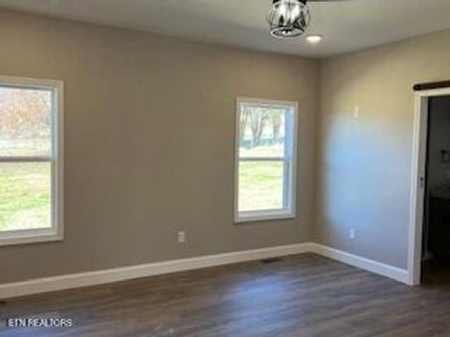 726 River Rd, Kodak, TN 37764