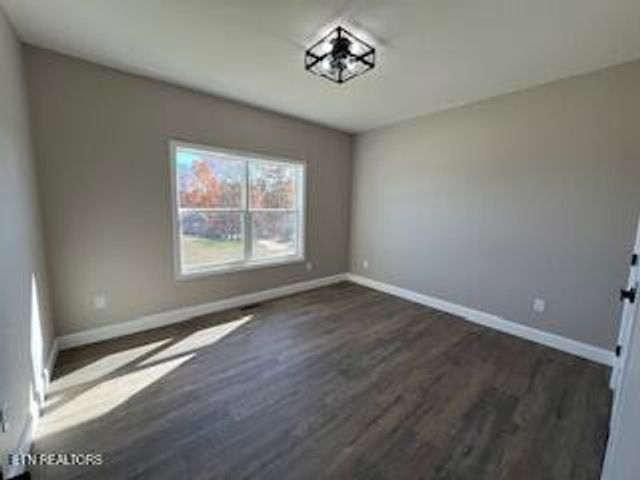 726 River Rd, Kodak, TN 37764