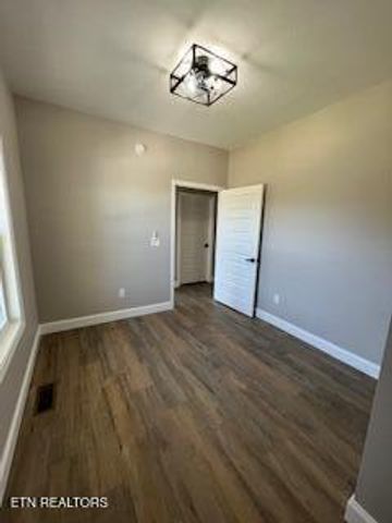 726 River Rd, Kodak, TN 37764