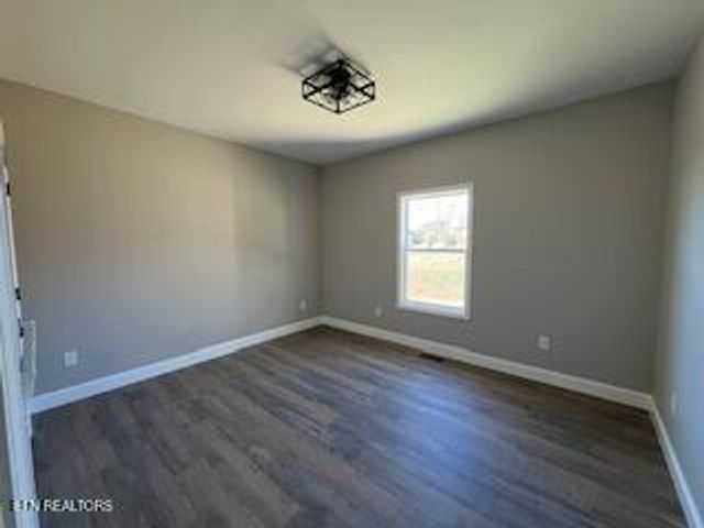 726 River Rd, Kodak, TN 37764