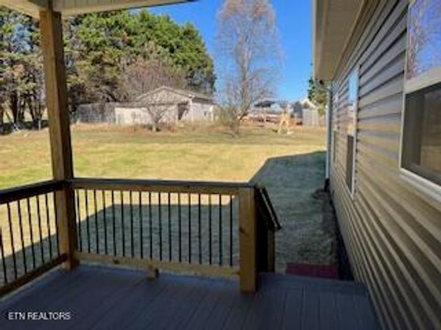 726 River Rd, Kodak, TN 37764