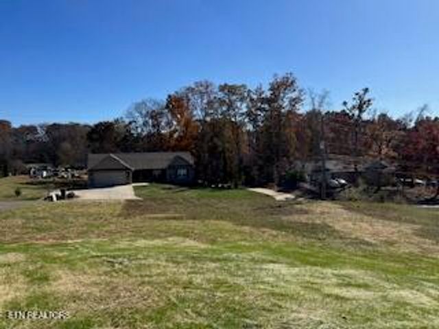 726 River Rd, Kodak, TN 37764