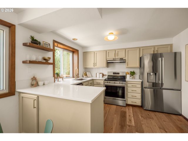7050 Sw 156TH Ave, Beaverton, OR 97007