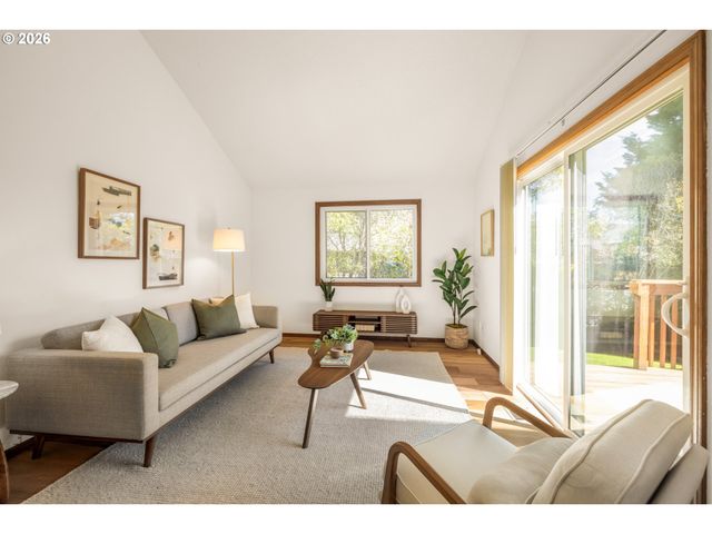 7050 Sw 156TH Ave, Beaverton, OR 97007