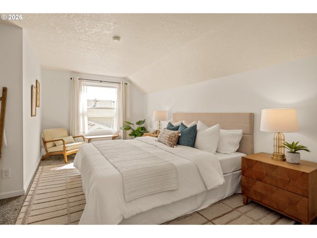 7050 Sw 156TH Ave, Beaverton, OR 97007