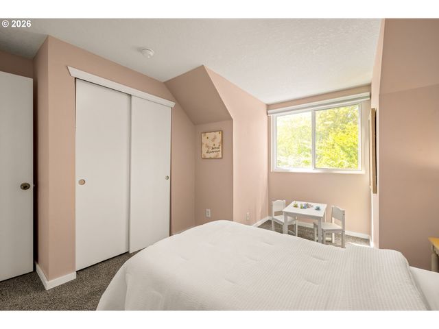 7050 Sw 156TH Ave, Beaverton, OR 97007