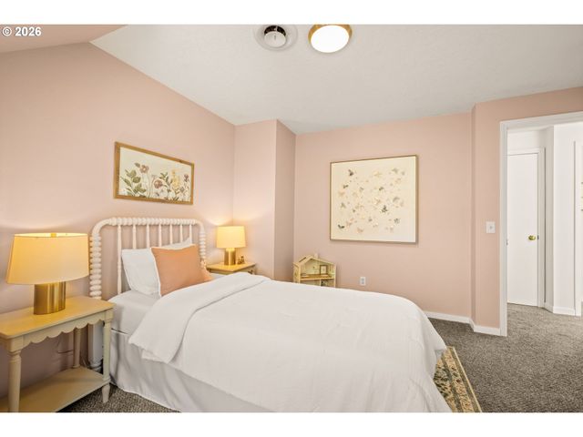 7050 Sw 156TH Ave, Beaverton, OR 97007