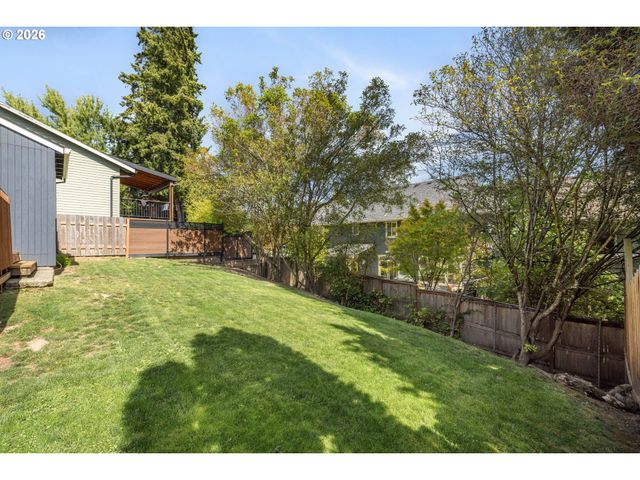 7050 Sw 156TH Ave, Beaverton, OR 97007