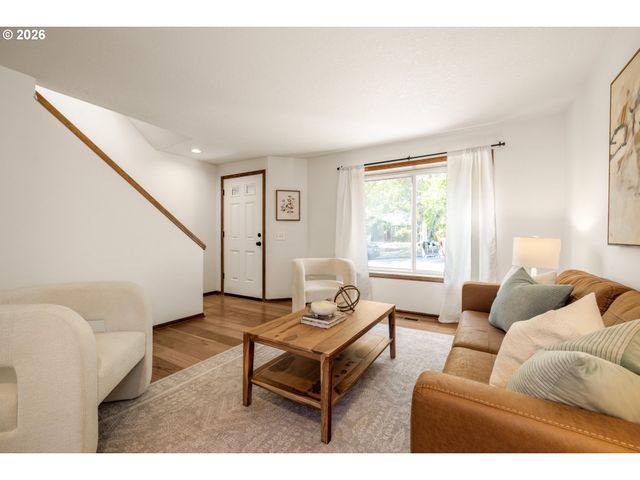 7050 Sw 156TH Ave, Beaverton, OR 97007