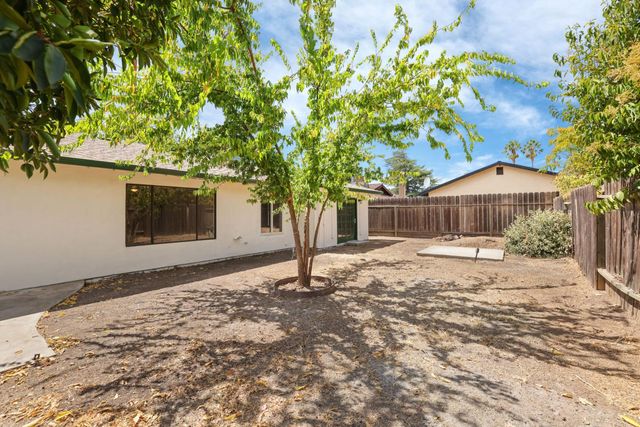 2555 Alexa Way, Stockton, CA 95209