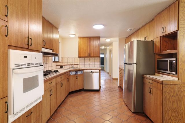 2555 Alexa Way, Stockton, CA 95209
