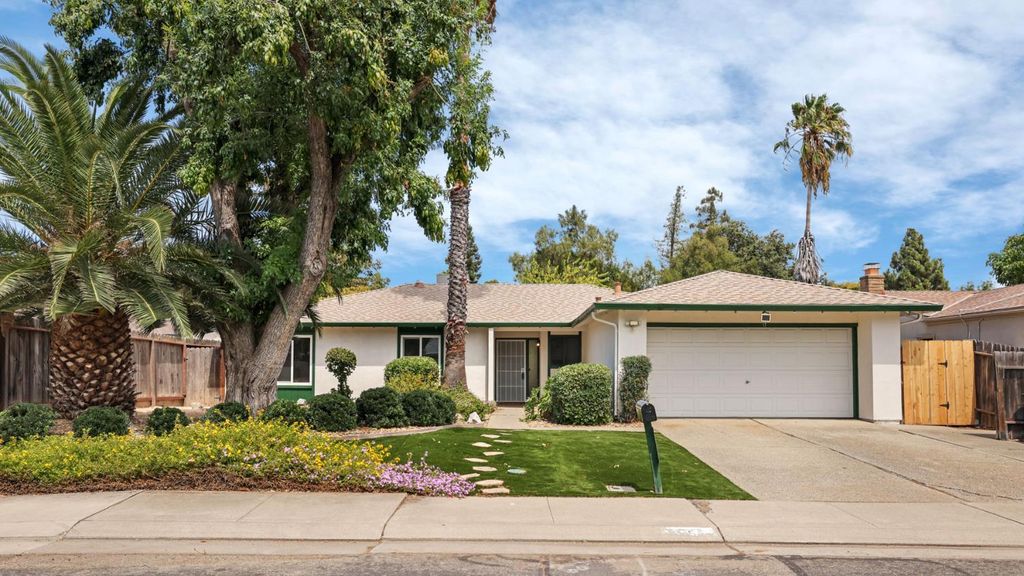 2555 Alexa Way, Stockton, CA 95209