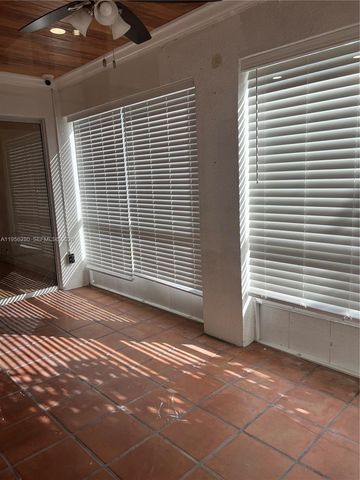 1845 SE 6th Ct, Homestead, FL 33033