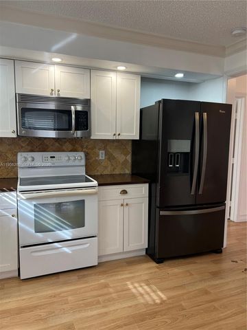 1845 SE 6th Ct, Homestead, FL 33033