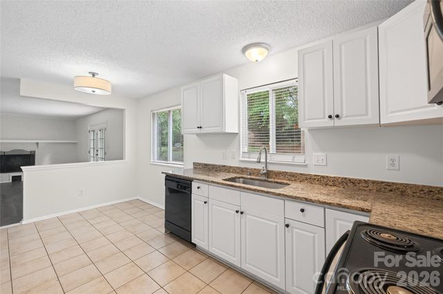 9524 Robert Burns Court, Charlotte, NC 28213