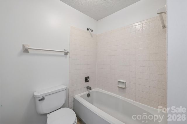 9524 Robert Burns Court, Charlotte, NC 28213