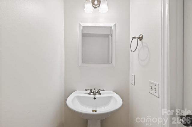 9524 Robert Burns Court, Charlotte, NC 28213
