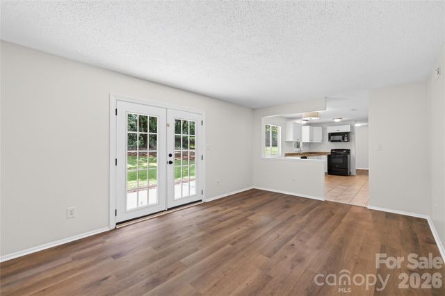 9524 Robert Burns Court, Charlotte, NC 28213