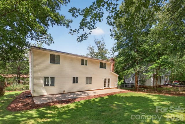 9524 Robert Burns Court, Charlotte, NC 28213