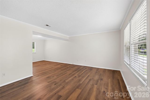 9524 Robert Burns Court, Charlotte, NC 28213