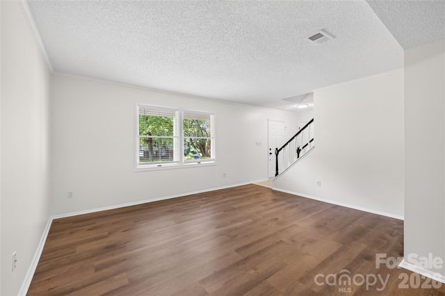 9524 Robert Burns Court, Charlotte, NC 28213