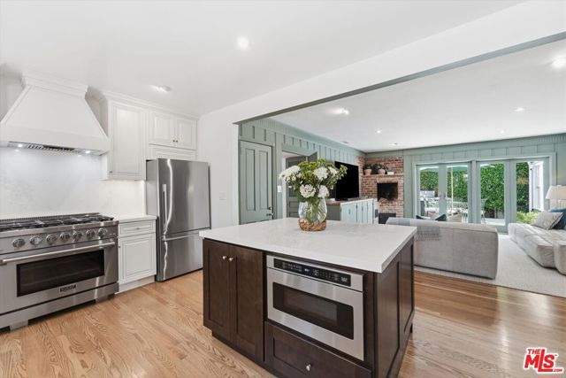 351 Veteran Avenue, Los Angeles, CA 90024