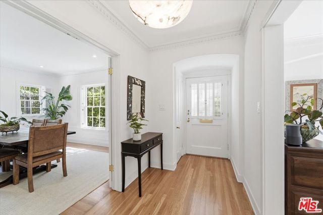 351 Veteran Avenue, Los Angeles, CA 90024