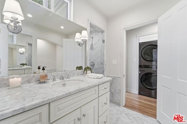351 Veteran Avenue, Los Angeles, CA 90024