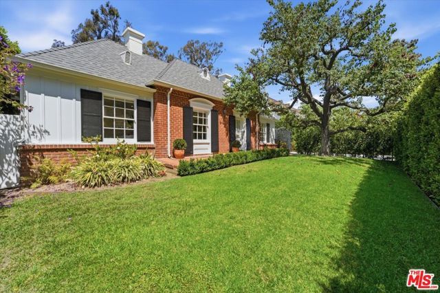 351 Veteran Avenue, Los Angeles, CA 90024