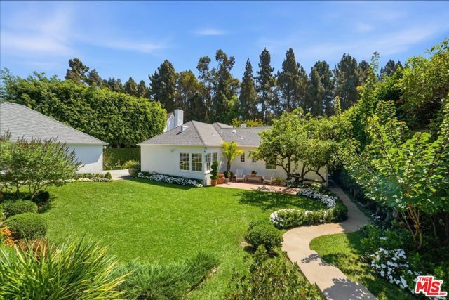351 Veteran Avenue, Los Angeles, CA 90024