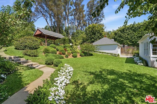 351 Veteran Avenue, Los Angeles, CA 90024