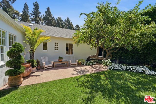 351 Veteran Avenue, Los Angeles, CA 90024