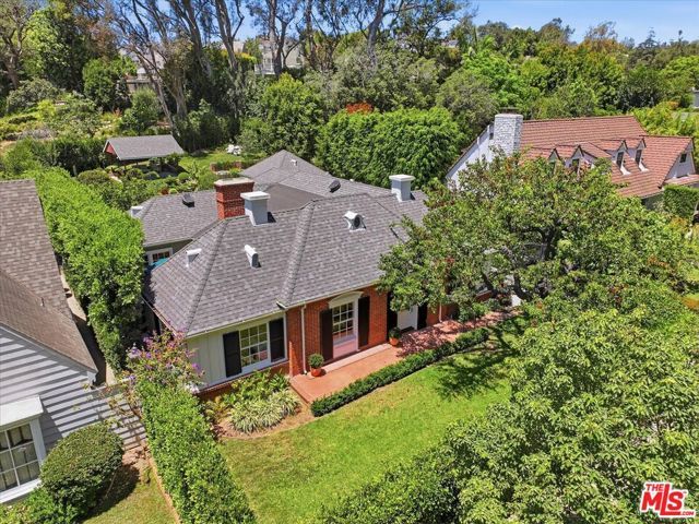 351 Veteran Avenue, Los Angeles, CA 90024