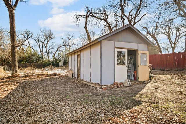 2806 N Wilburn Avenue, Bethany, OK 73008