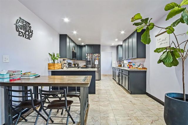 2806 N Wilburn Avenue, Bethany, OK 73008