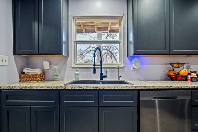 2806 N Wilburn Avenue, Bethany, OK 73008