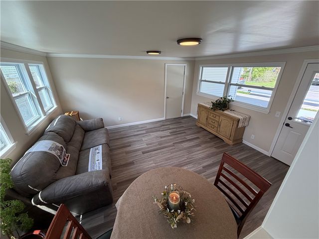 144 Dorsey Road, Greece, NY 14616