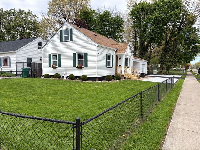 144 Dorsey Road, Greece, NY 14616