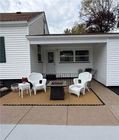 144 Dorsey Road, Greece, NY 14616