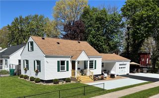 144 Dorsey Road, Greece, NY 14616