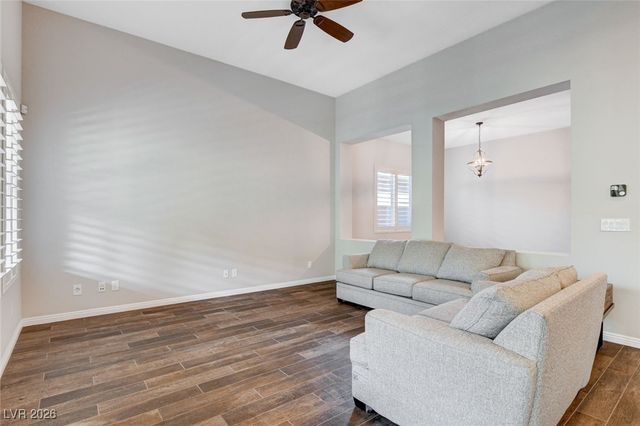 6803 Regency Crest Avenue, Las Vegas, NV 89148