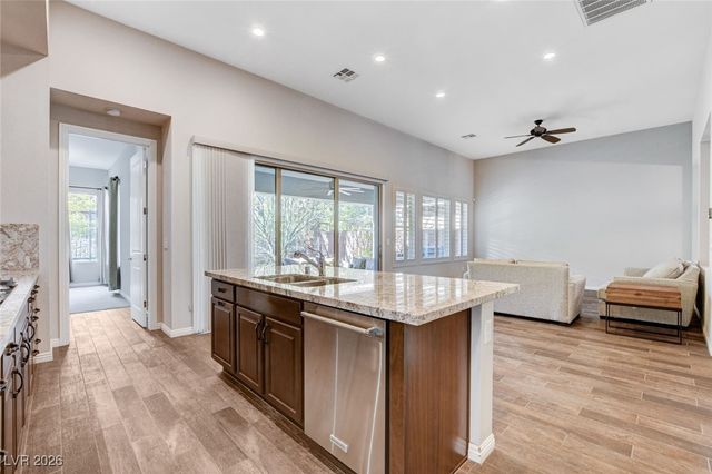 6803 Regency Crest Avenue, Las Vegas, NV 89148