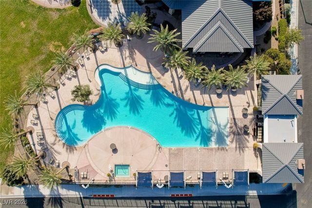 6803 Regency Crest Avenue, Las Vegas, NV 89148