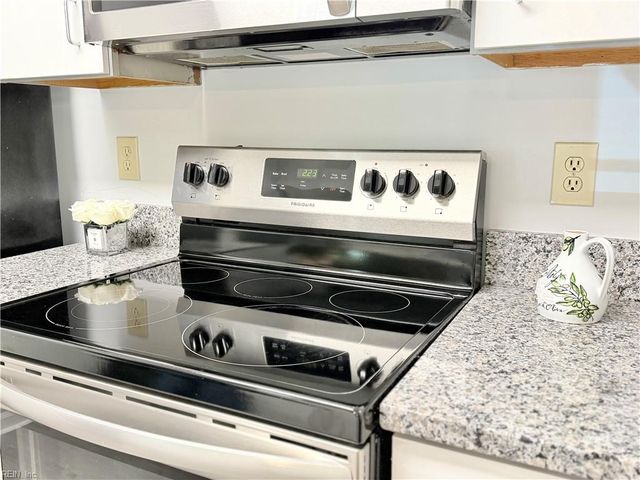 217 Eaton ST, Hampton, VA 23669