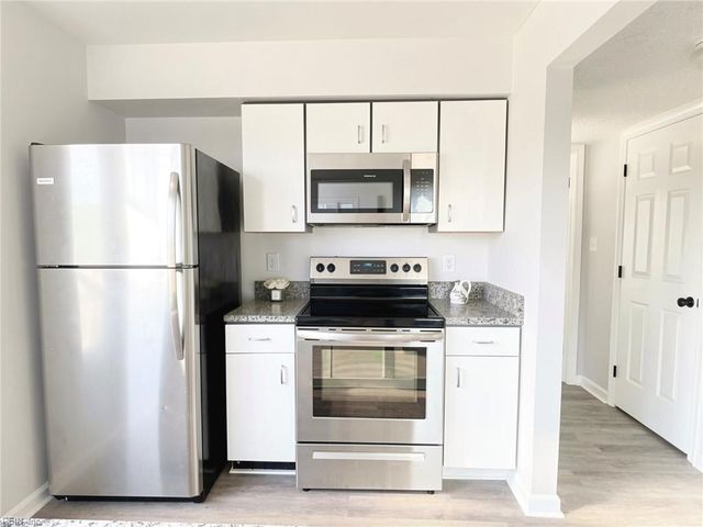217 Eaton ST, Hampton, VA 23669